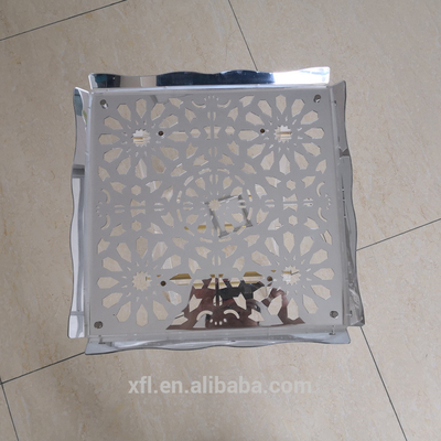 人目を引く注文のアクリルの家具の折る折り畳み式小テーブルの軽食の皿